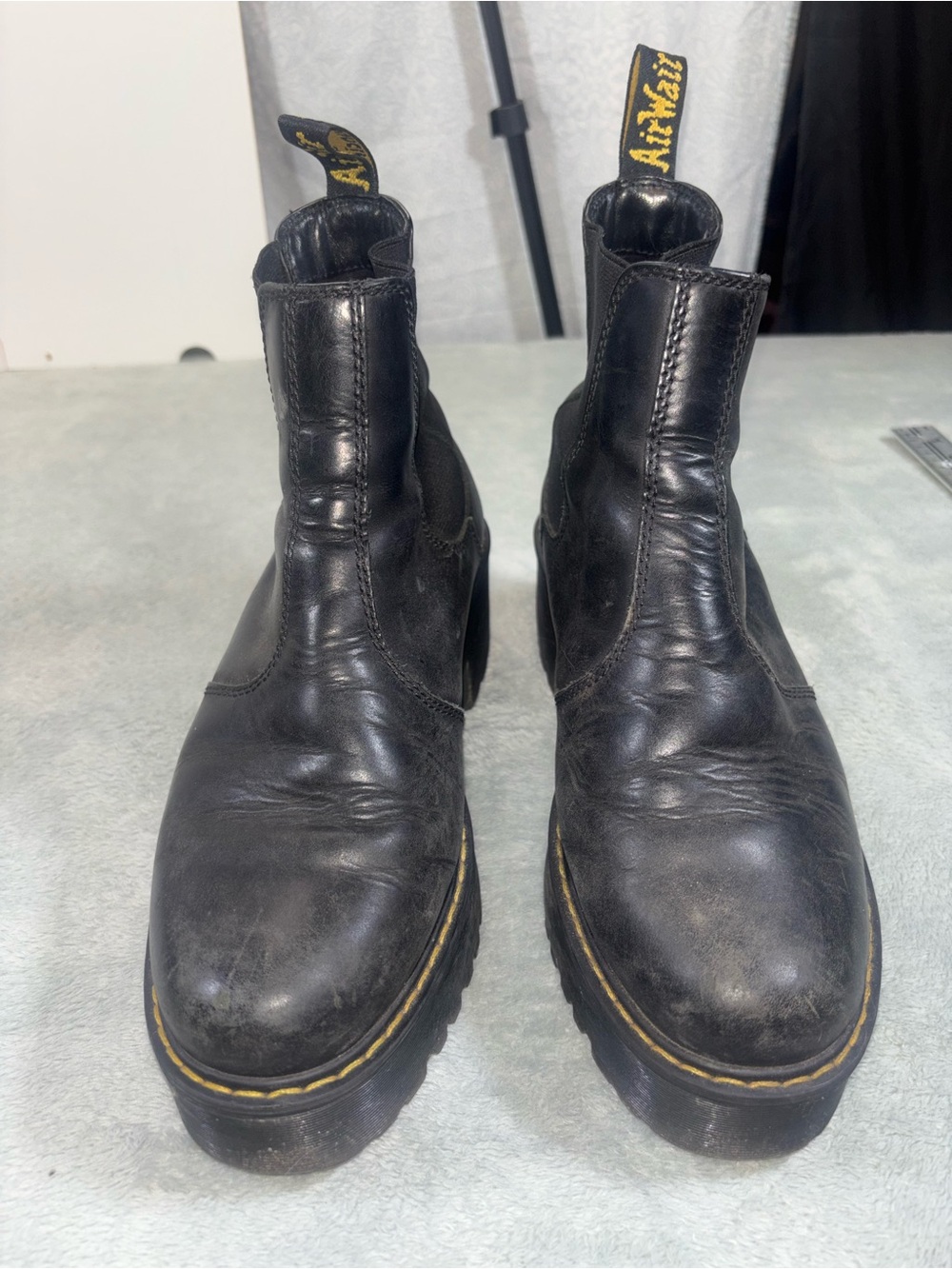 Dr. Martens Rometty Black Leather Platform Chelsea Boots Size 9 / 41